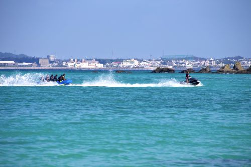 In Okinawa fängt die Badesaison schon in April an/(c)OCVB